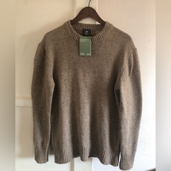 H&M Other - H&M Relaxed Fit Sweater